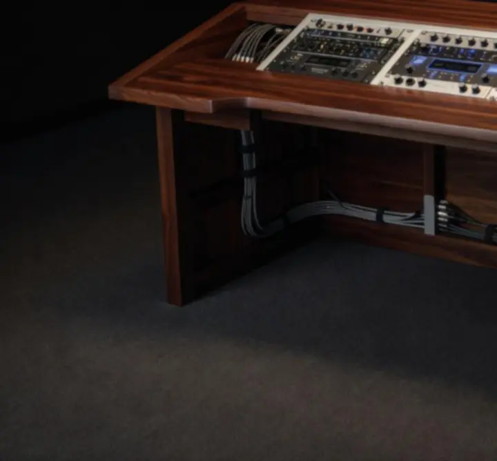 Ergonomiczne meble studyjne i racki sprzętowe